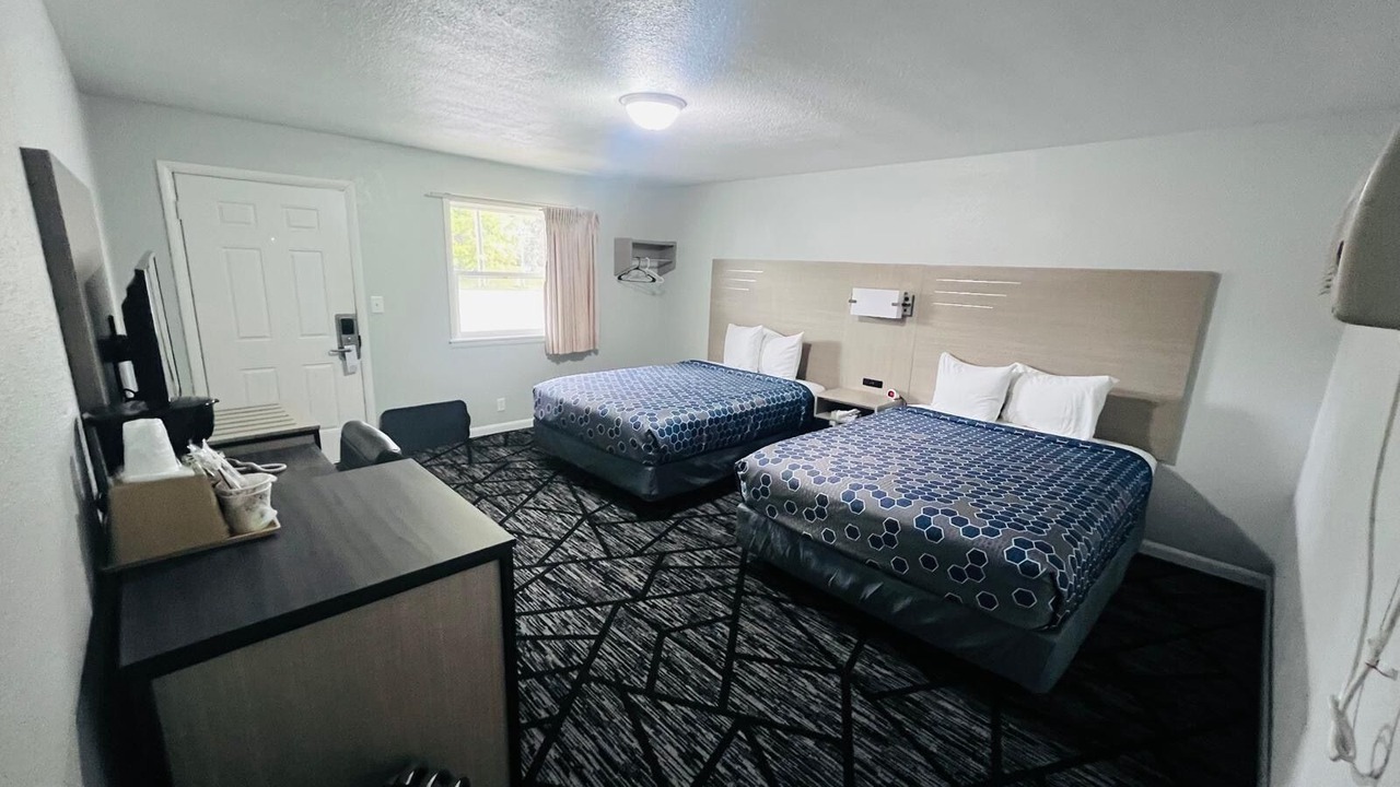 Photo of Bedroom in Oskaloosa