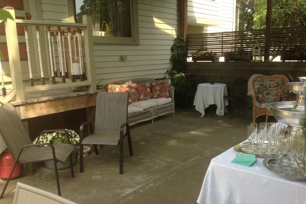 Photo of Patio Balcony in Waupaca