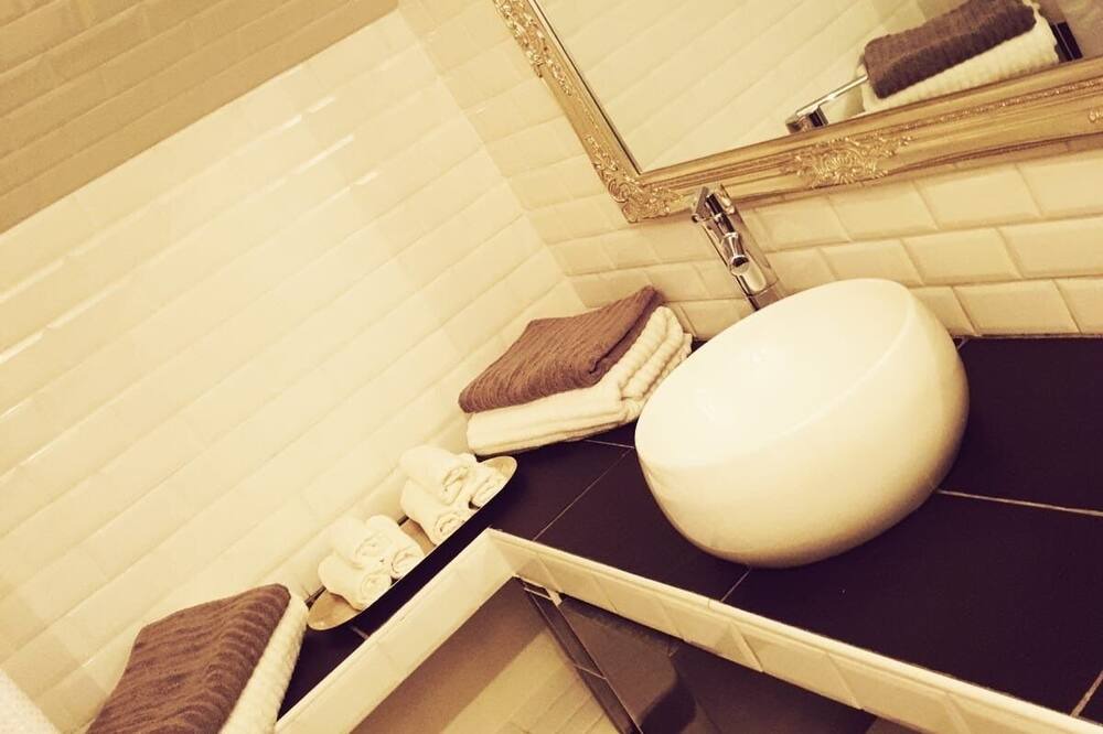 Photo of Bathroom in Aulnay-sous-Bois