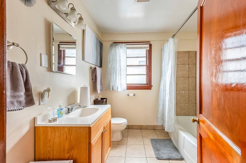 Photo of Bathroom in Saint Claude