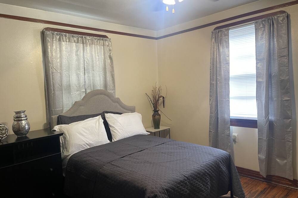 Photo of Bedroom in Saint Claude