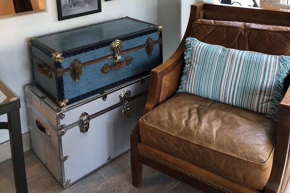 Photo of Livingroom in East Village