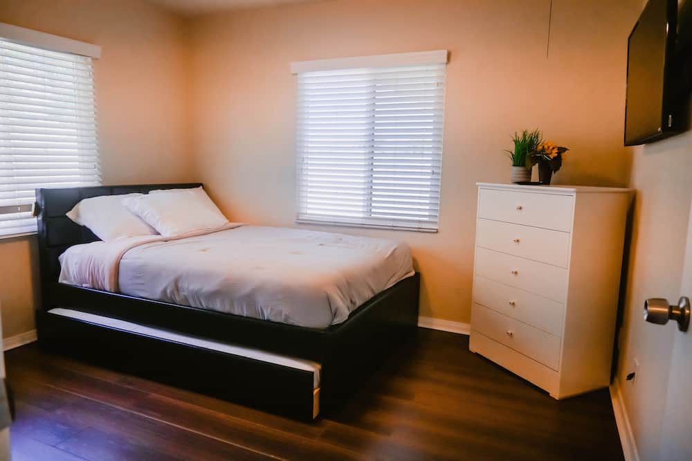 Photo of Bedroom in Moreno Valley