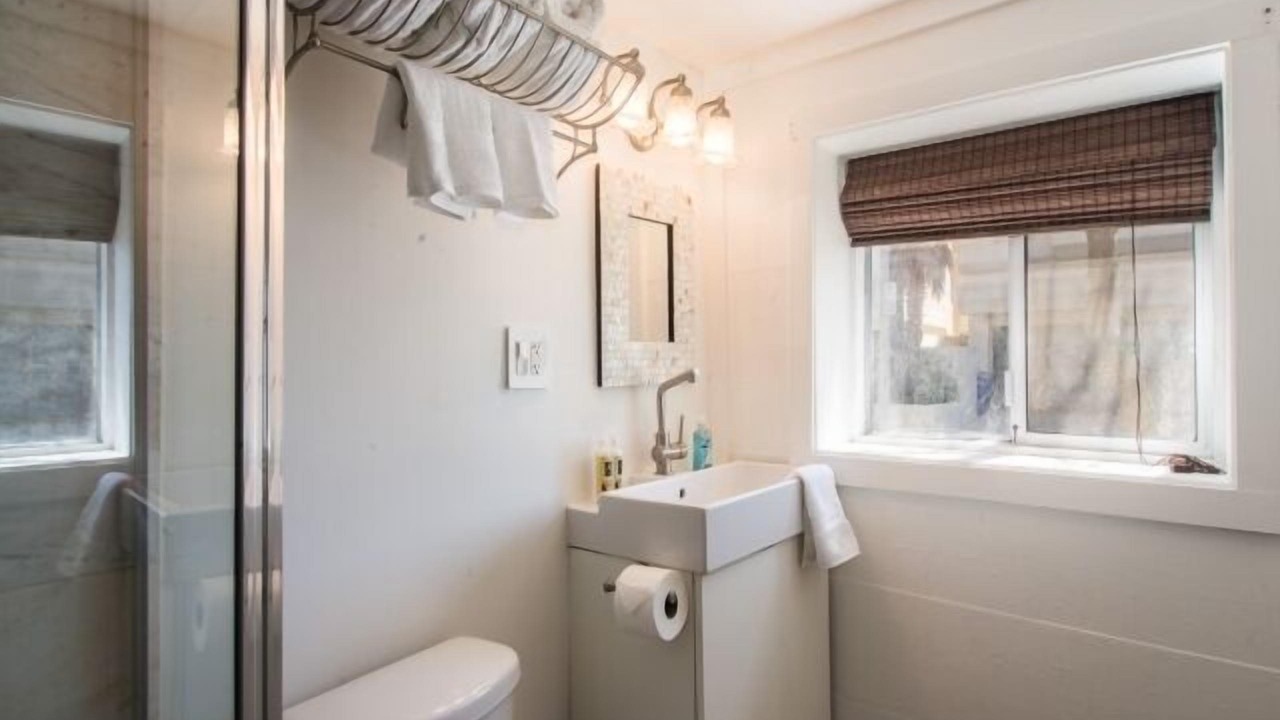 Photo of Bathroom in Hollywood Beach