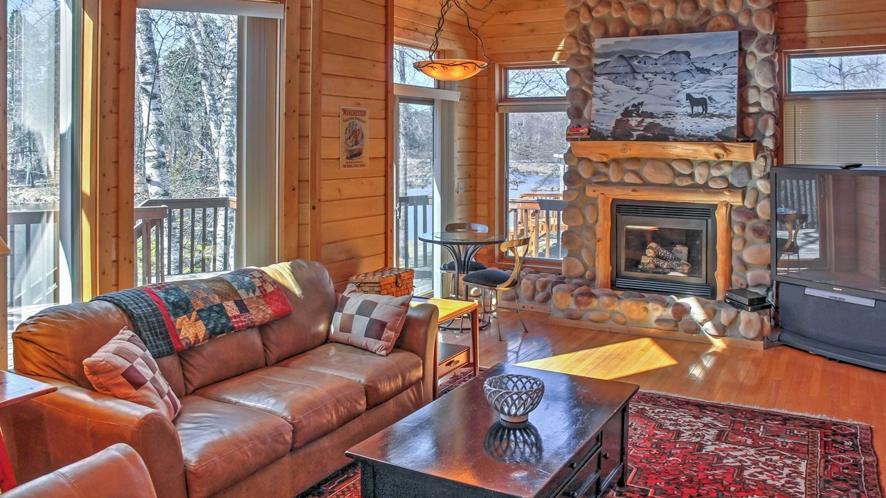 Photo of Livingroom in Crosslake