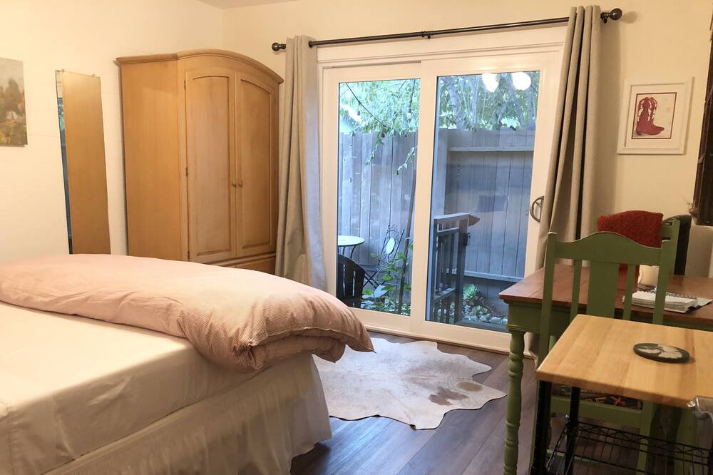 Photo of Outdoor in Oak View