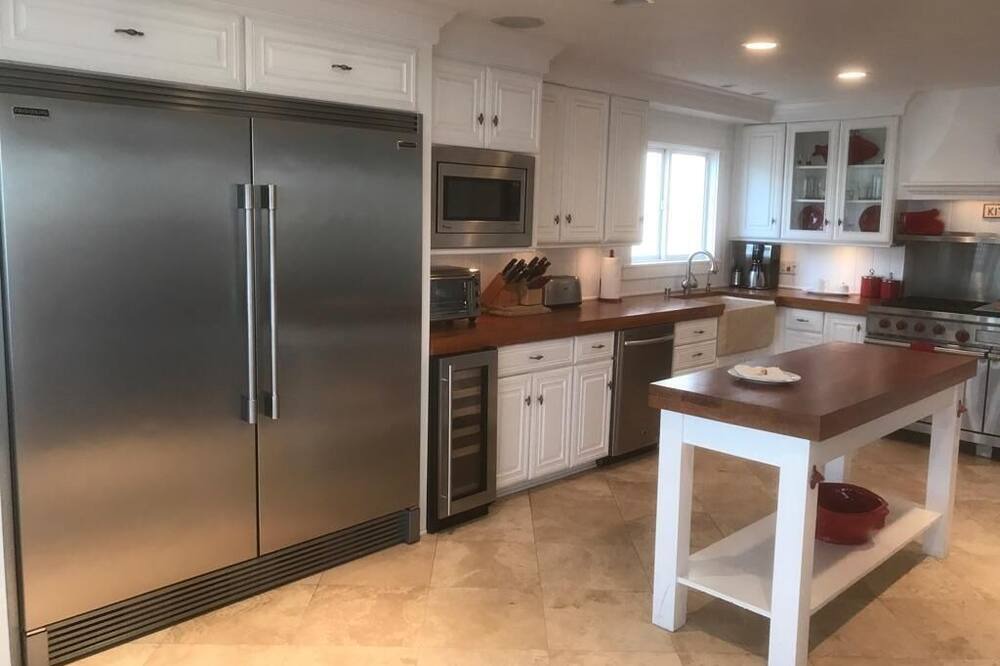 Photo of Kitchen in Oxnard Shores