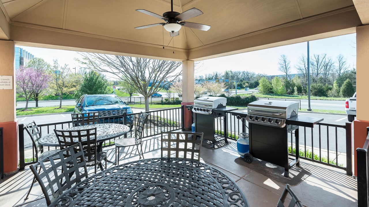 Photo of Outdoor in Dulles Town Center