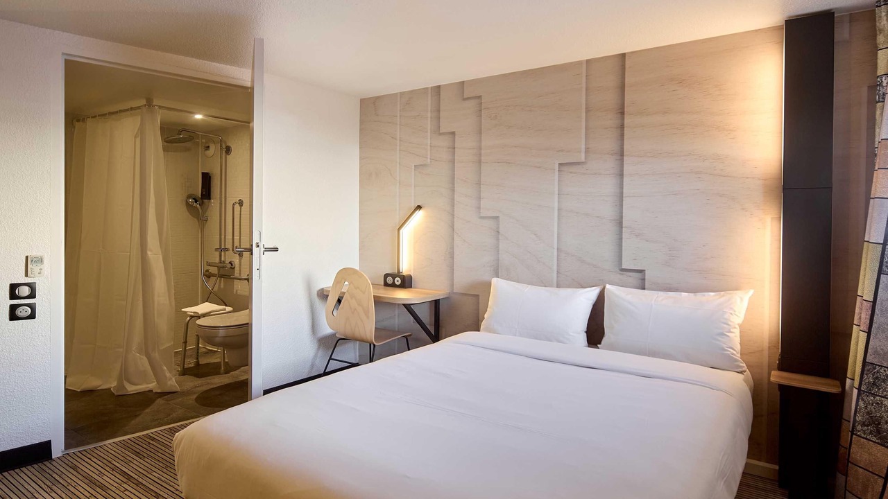 Photo of Bedroom in Saint-Witz
