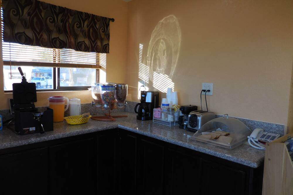 Photo of Kitchen in Oildale