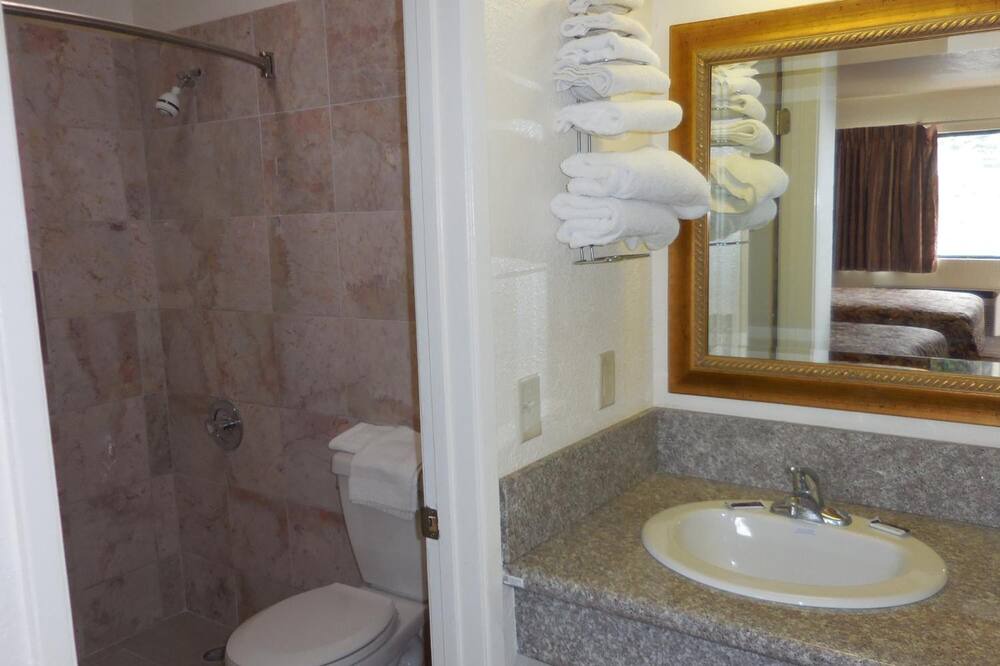 Photo of Bathroom in Oildale