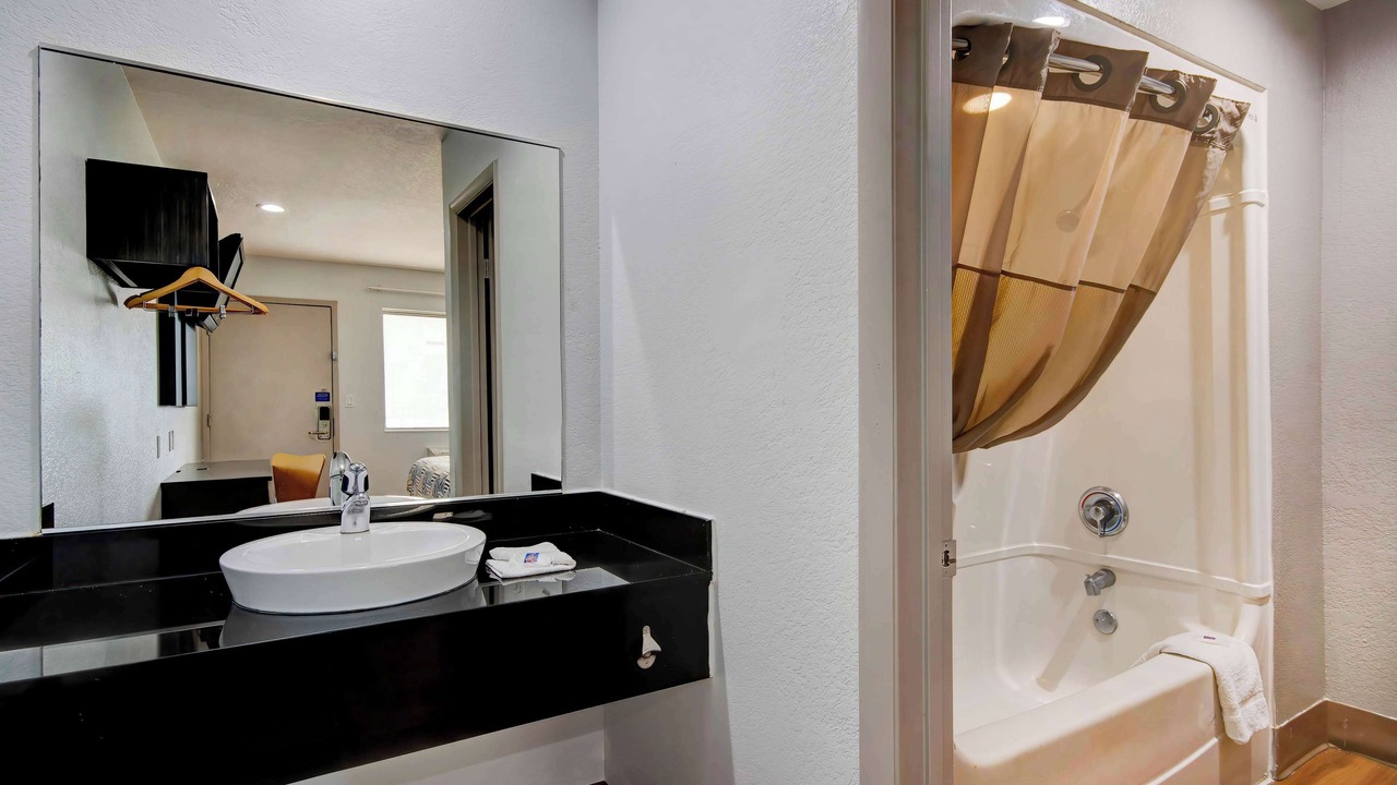 Photo of Bathroom in Port Allen