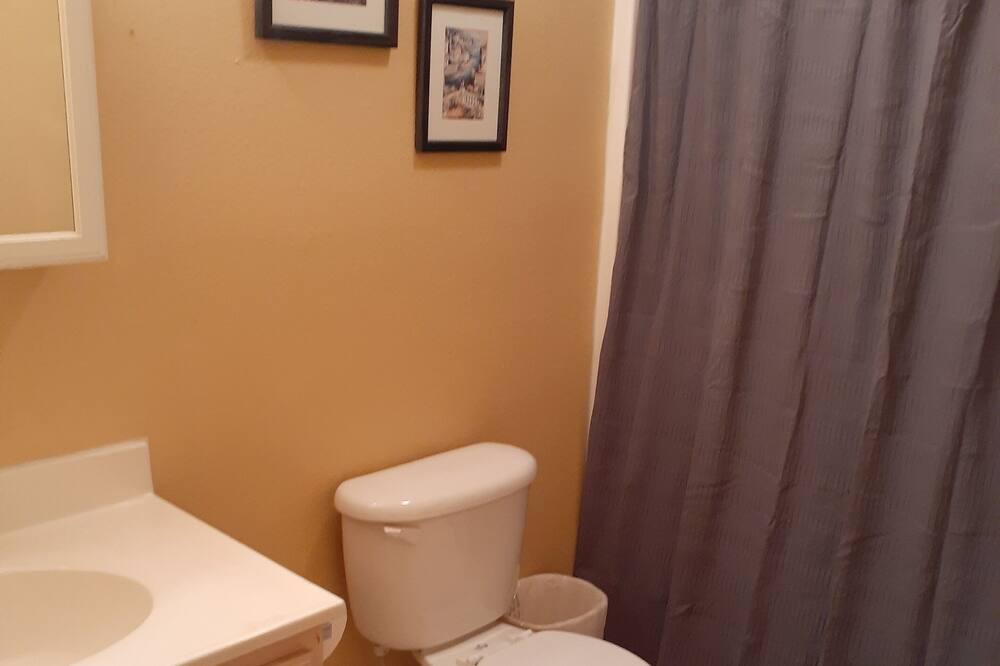 Photo of Bathroom in Gautier