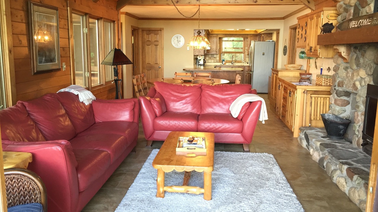 Photo of Livingroom in Emily