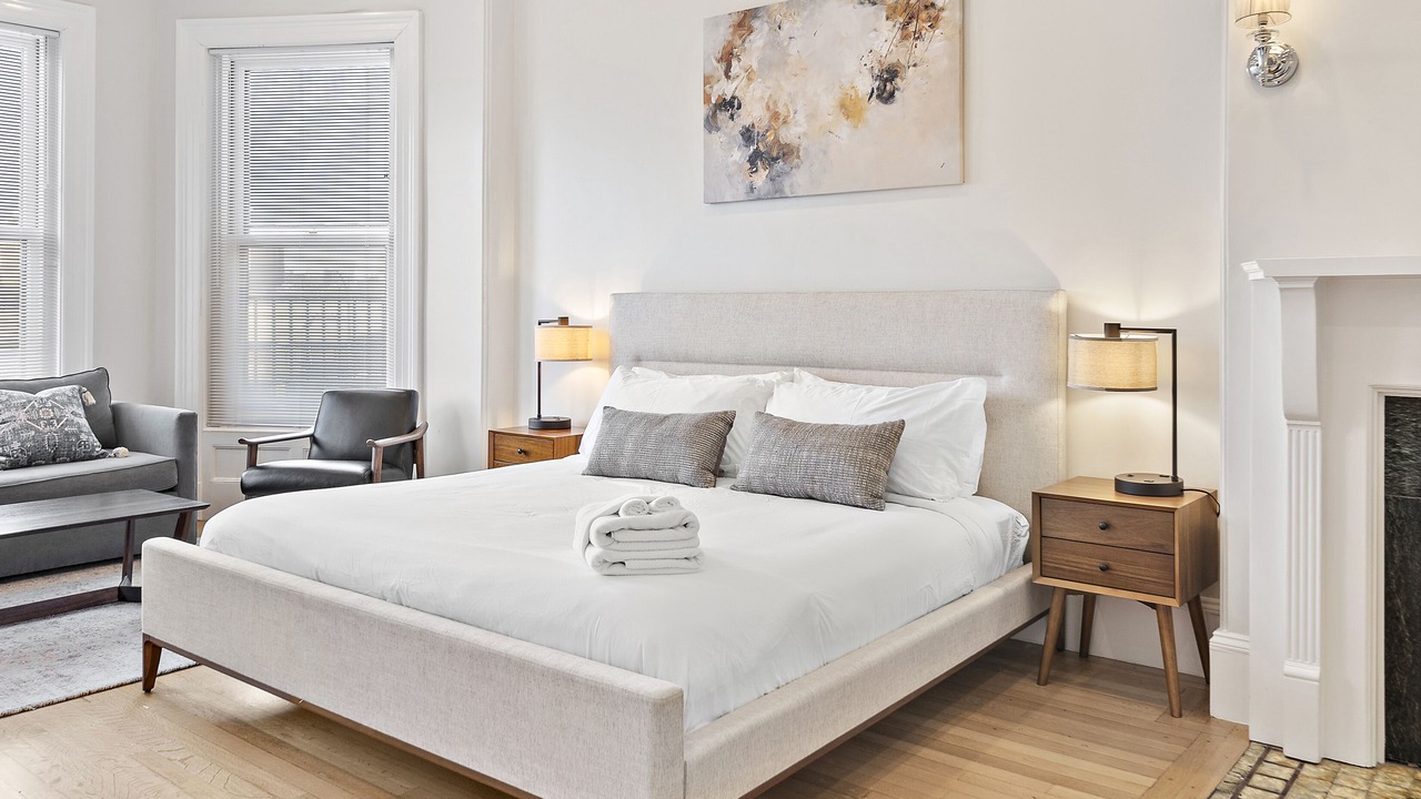 Photo of Livingroom in Fenway–Kenmore