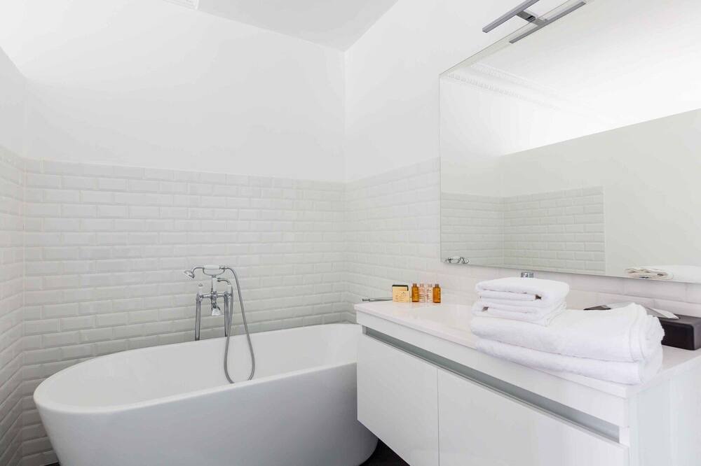 Photo of Bathroom in Passy