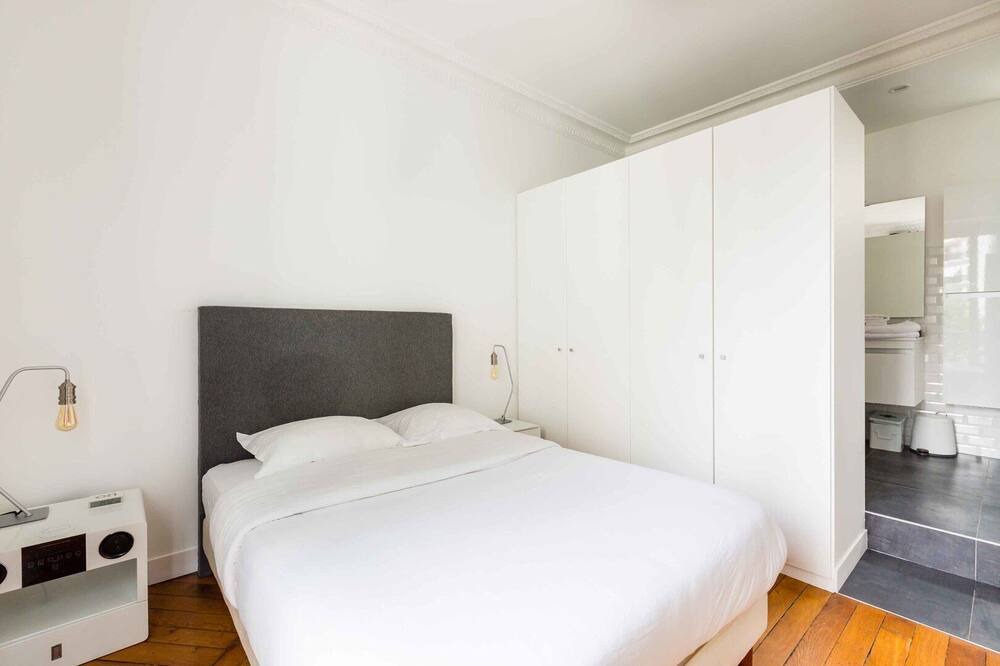Photo of Bedroom in Passy