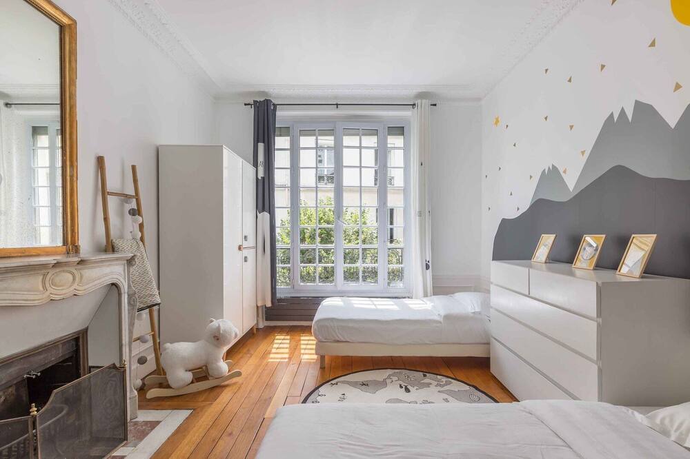 Photo of Bedroom in Passy
