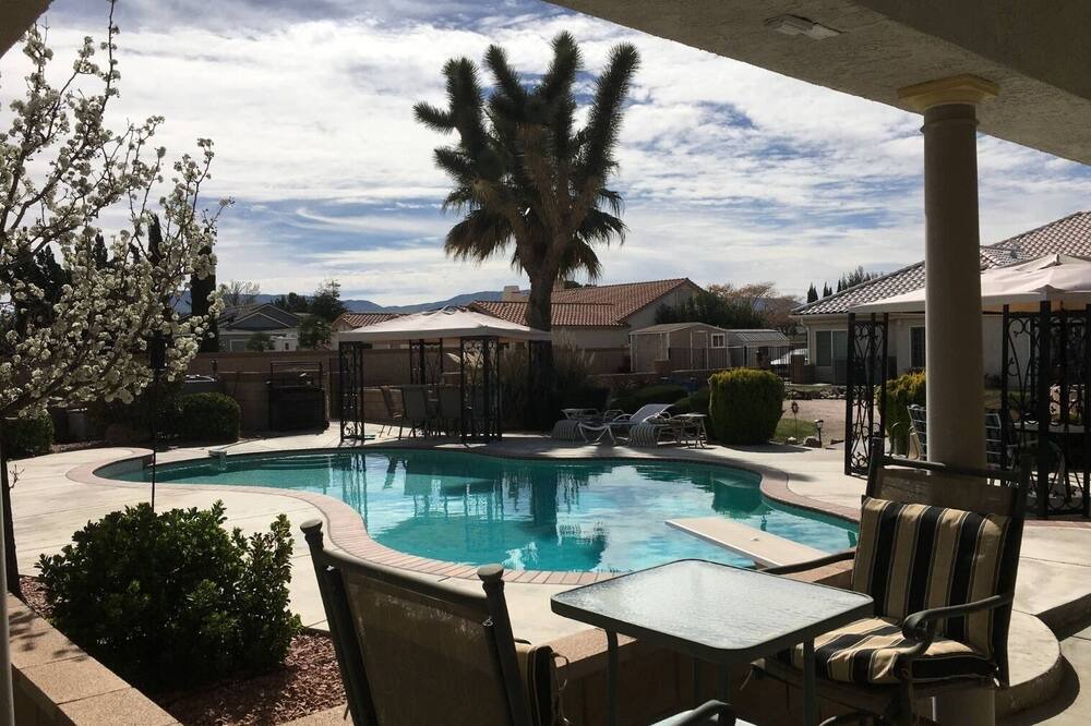 Photo of Outdoor in Lancaster