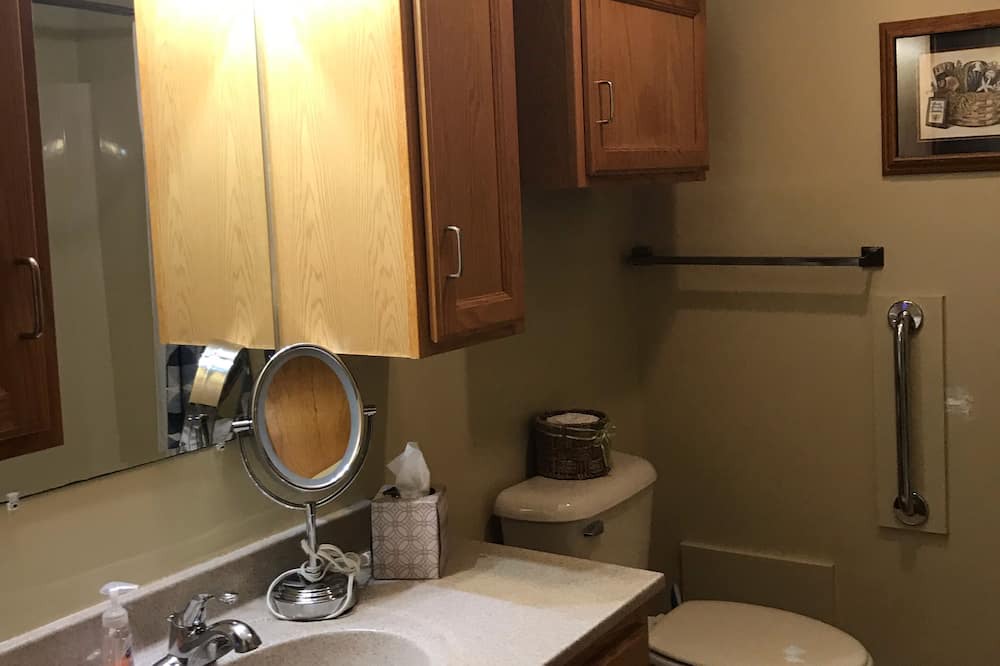 Photo of Bathroom in Winona
