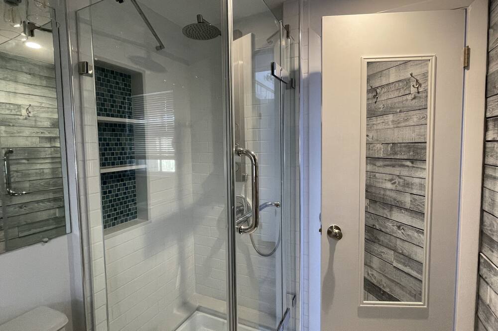 Photo of Bathroom in Popponesset