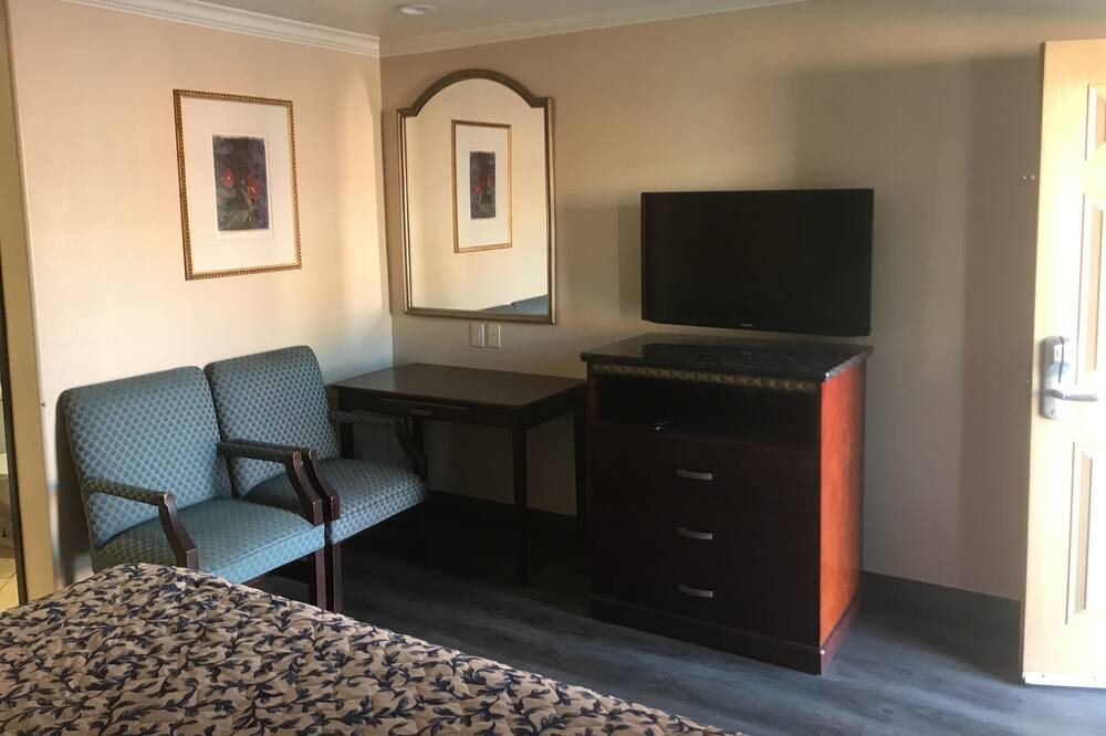 Photo of Bedroom in La Habra