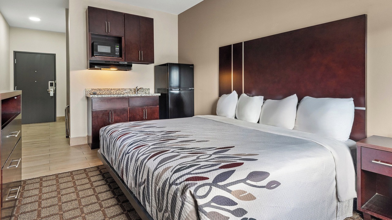 Photo of Bedroom in Broadmoor