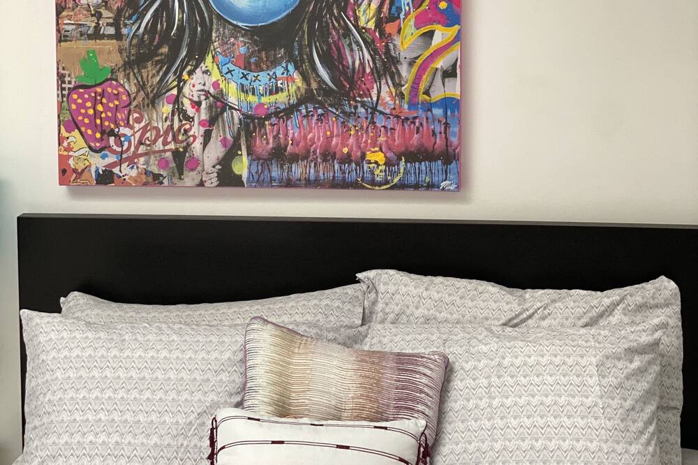 Photo of Bedroom in Valley Glen