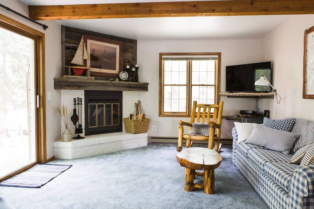 Photo of Livingroom in Sister Bay