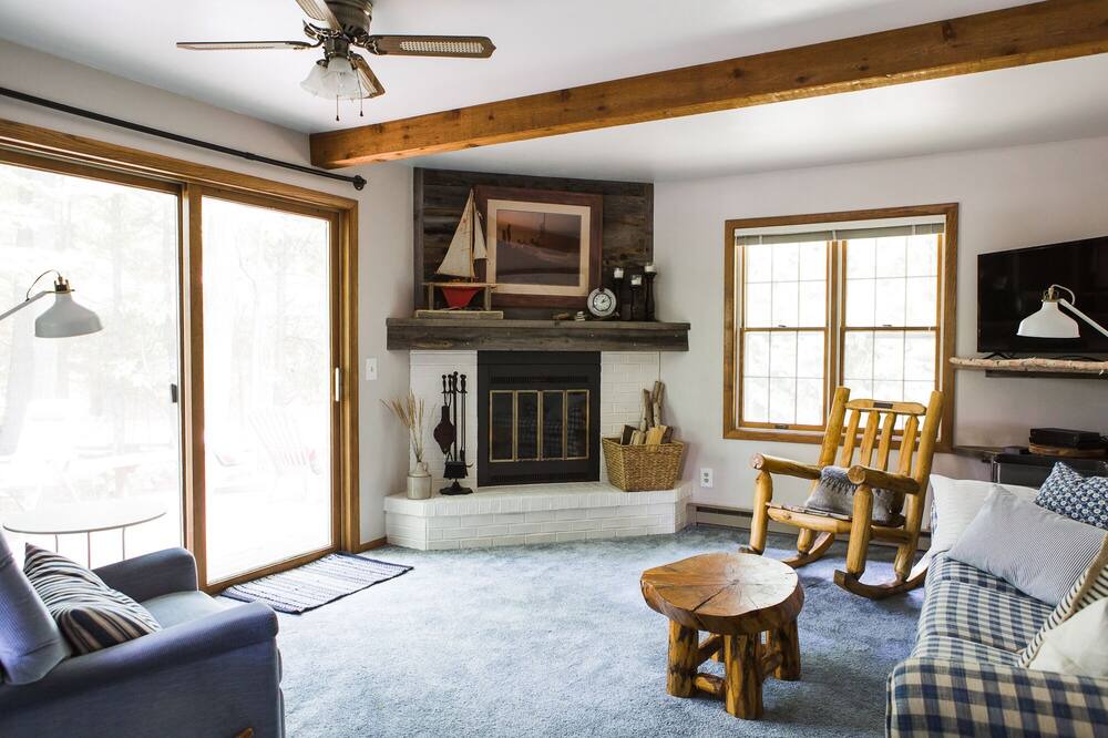 Photo of Livingroom in Sister Bay