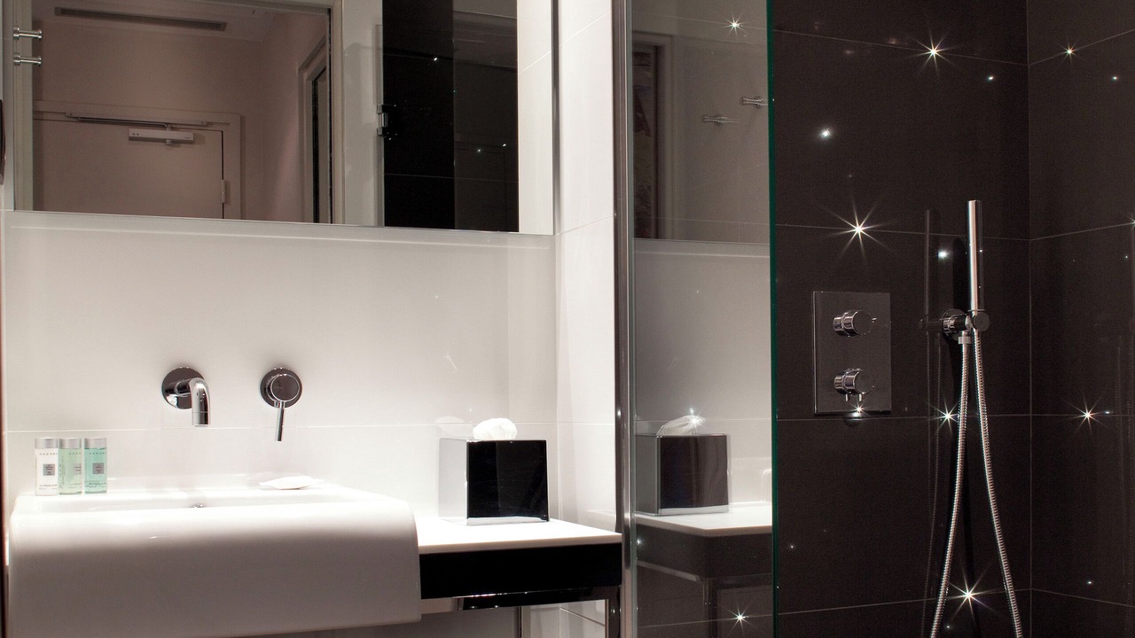 Photo of Bathroom in Quartier Sainte-Avoye
