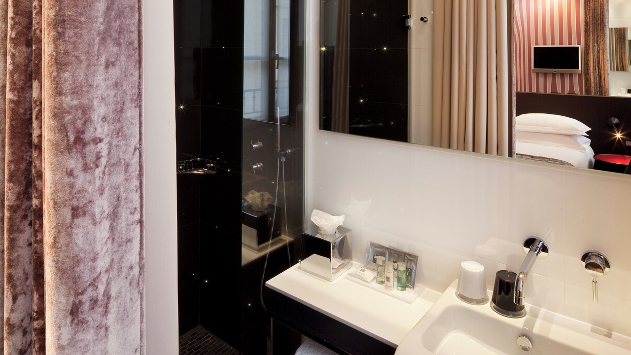 Photo of Bathroom in Quartier Sainte-Avoye
