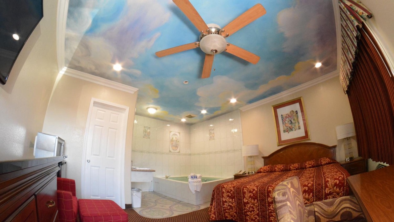 Photo of Livingroom in Five Points Northeast