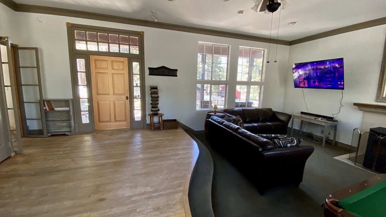 Photo of Bedroom in Frazier Park