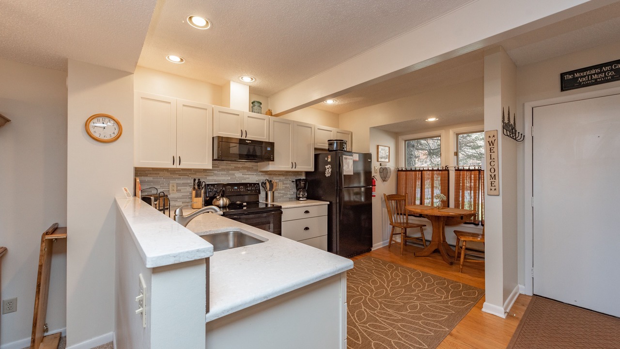 Photo of Kitchen in McHenry