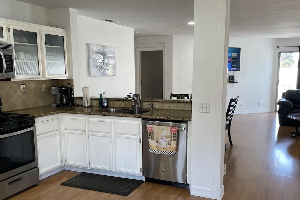 Photo of Kitchen in Southridge Village