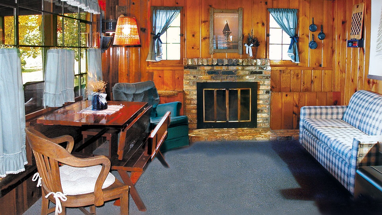 Photo of Livingroom in Lake Shore