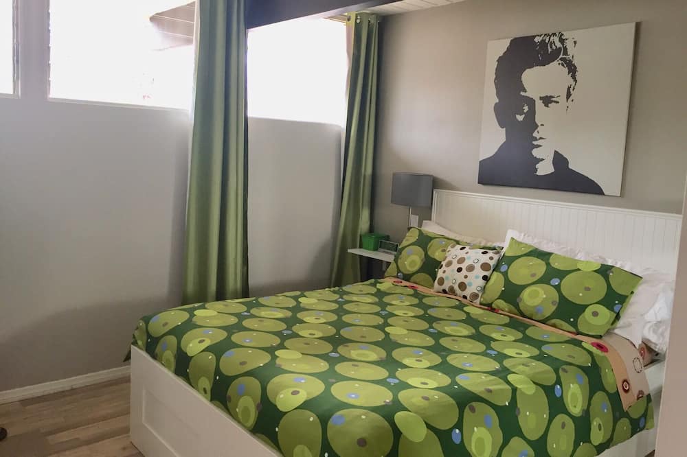 Photo of Bedroom in Twin Palms