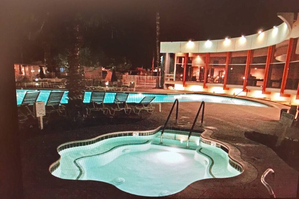 Photo of Others in Twin Palms