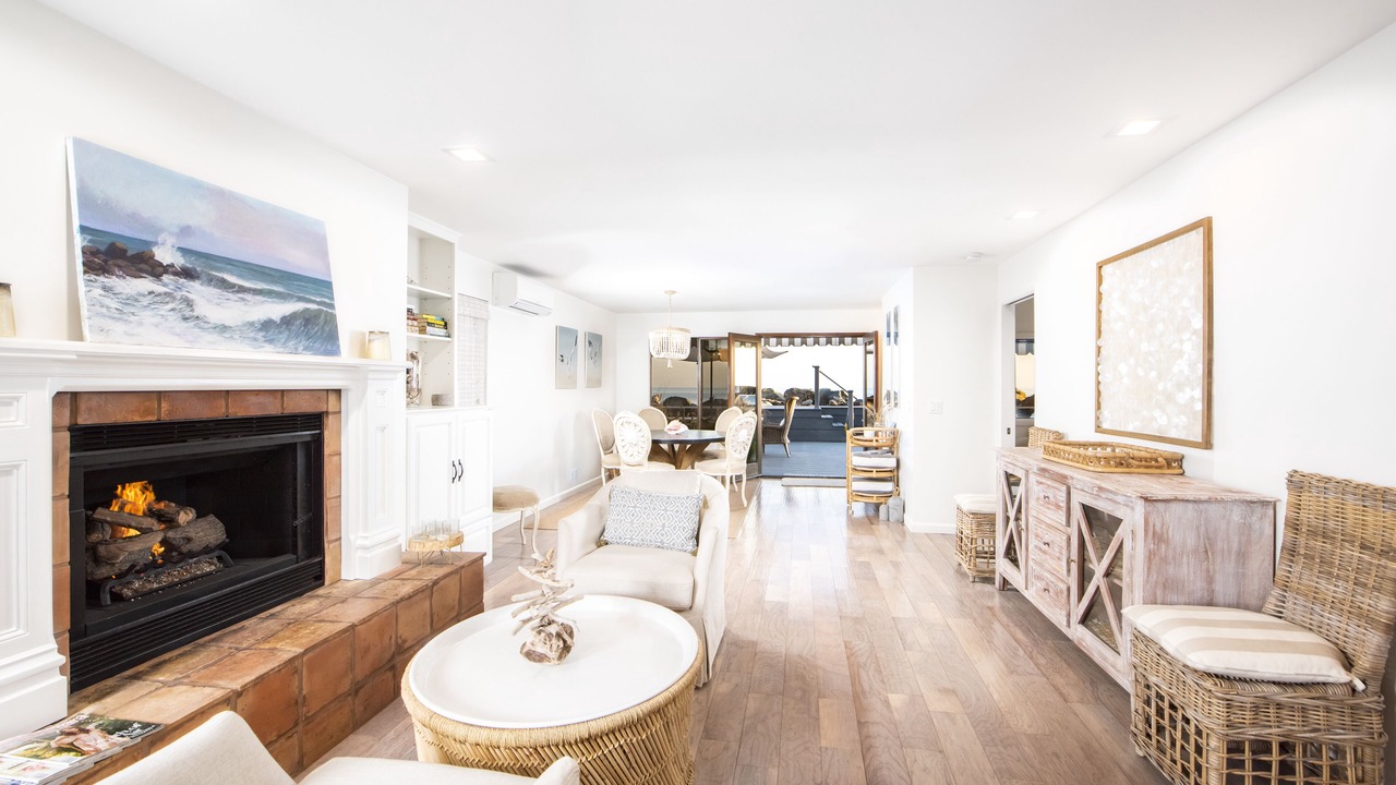 Photo of Livingroom in Faria Beach