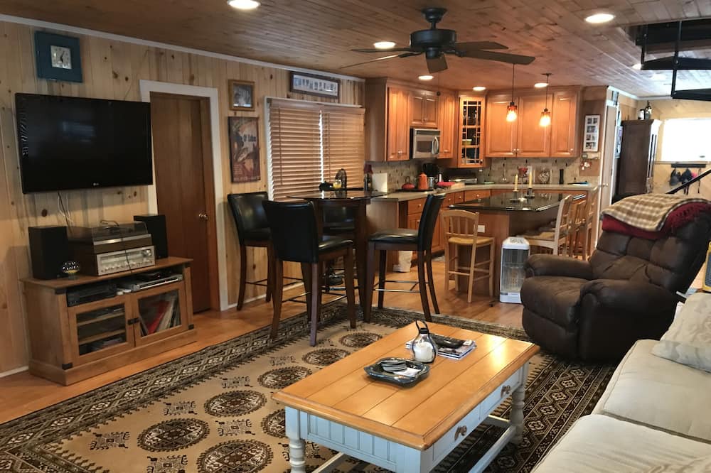 Photo of Livingroom in Waupaca