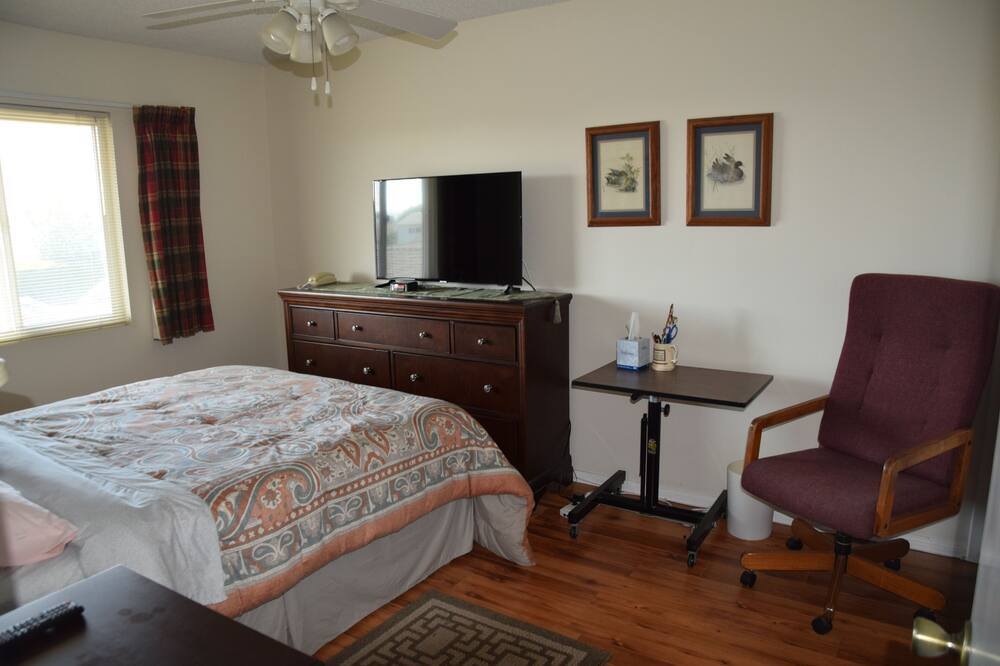 Photo of Bedroom in Harbor