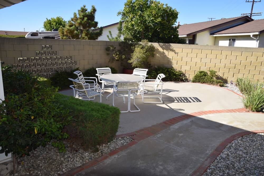 Photo of Patio Balcony in Harbor
