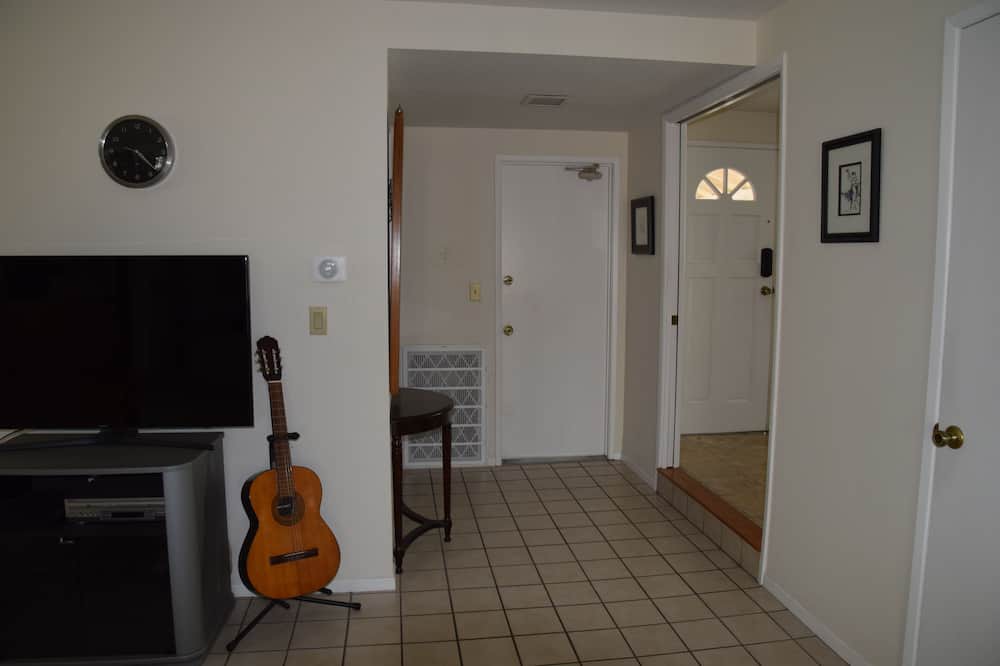 Photo of Livingroom in Harbor