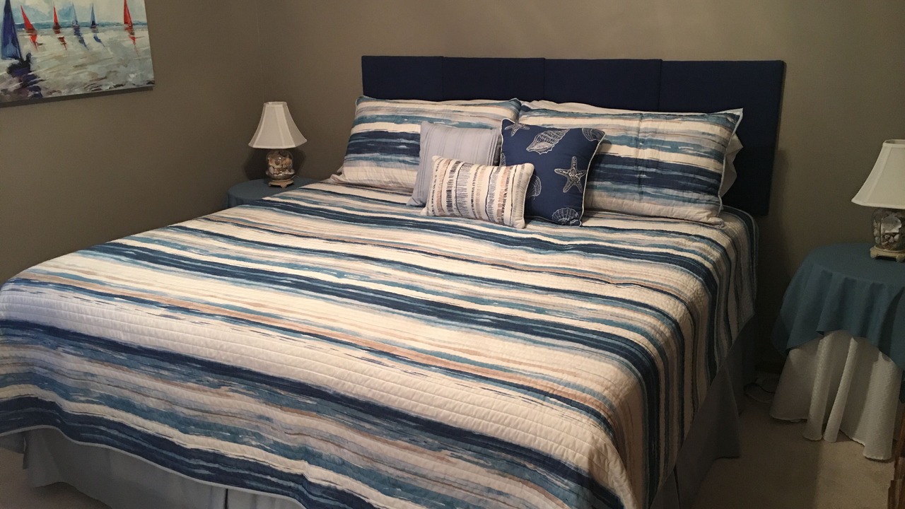 Photo of Bedroom in Arnolds Park