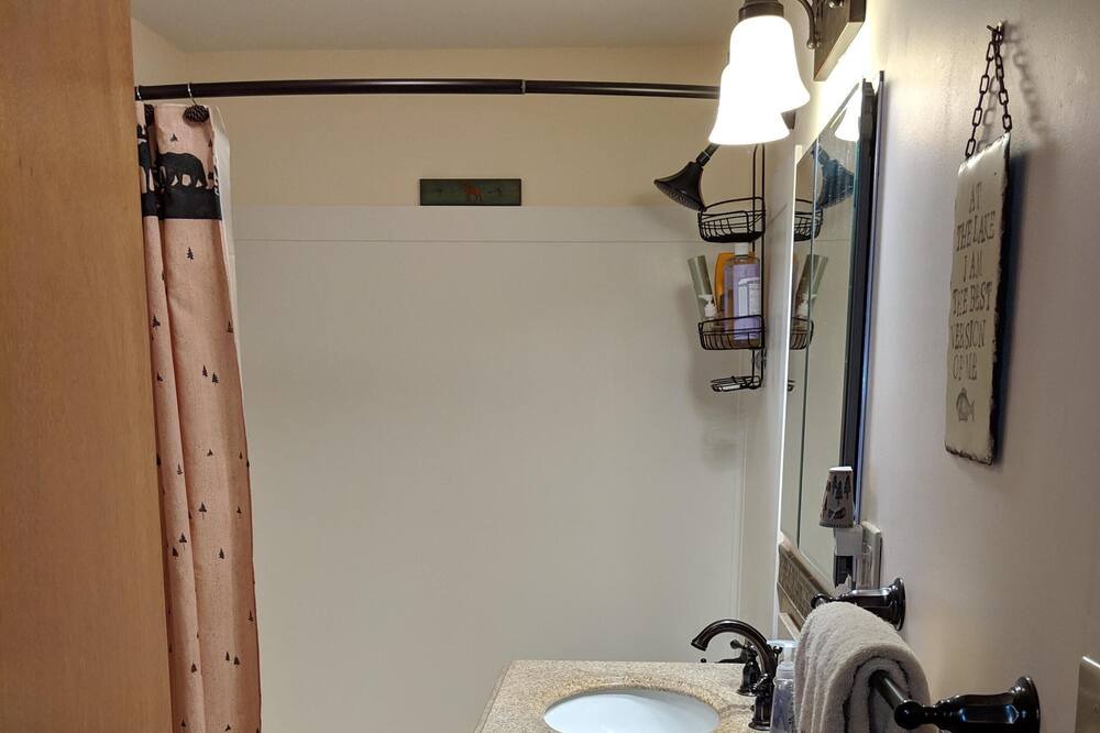 Photo of Bathroom in Aitkin