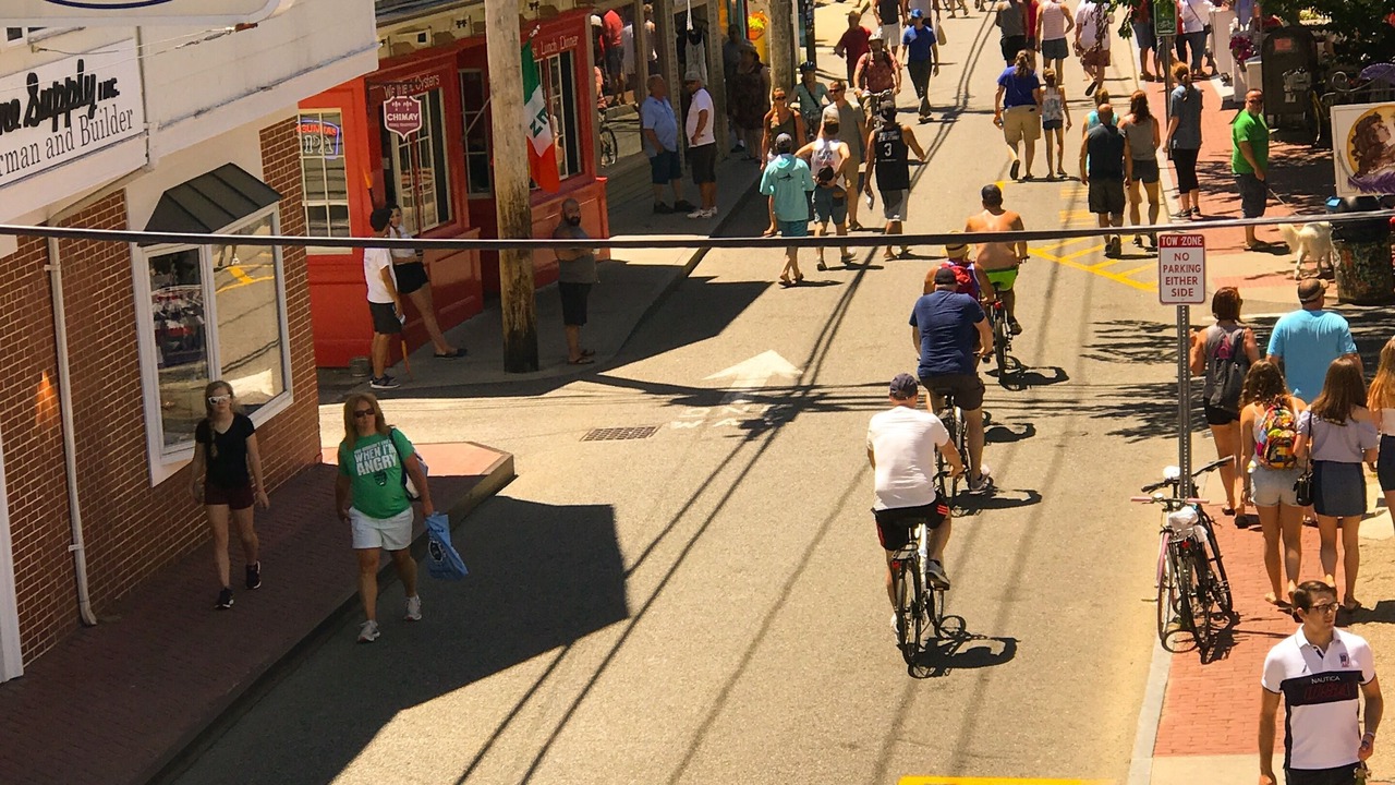 Photo of Patio Balcony in Commercial Street