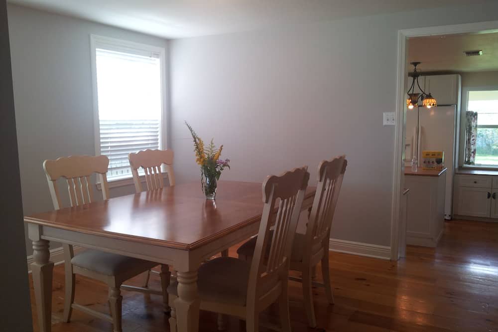 Photo of Kitchen in Waveland