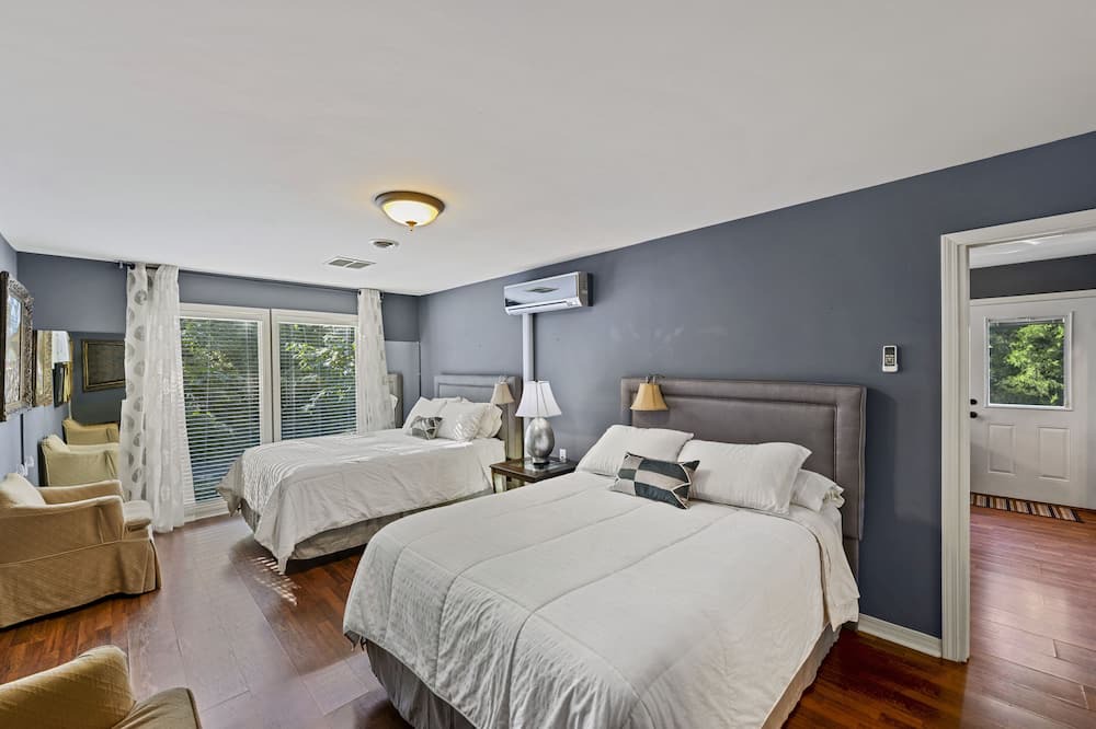 Photo of Bedroom in Biloxi
