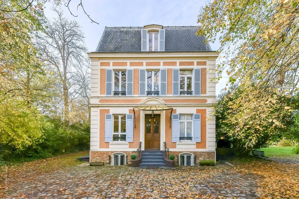 Photo of Outdoor in Champrosay